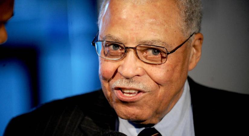 Gyászol a világ: meghalt James Earl Jones, Darth Vader és Mufasa hangja