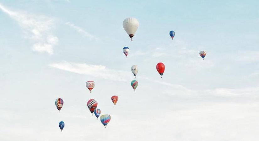 Kedd reggel sem szállnak fel a hőlégballonok