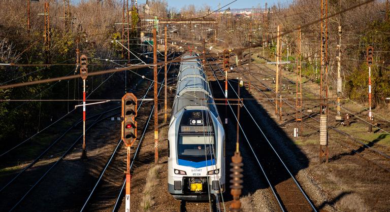 Vitézy Dávid szerint ez áll a MÁV állapotának hátterében