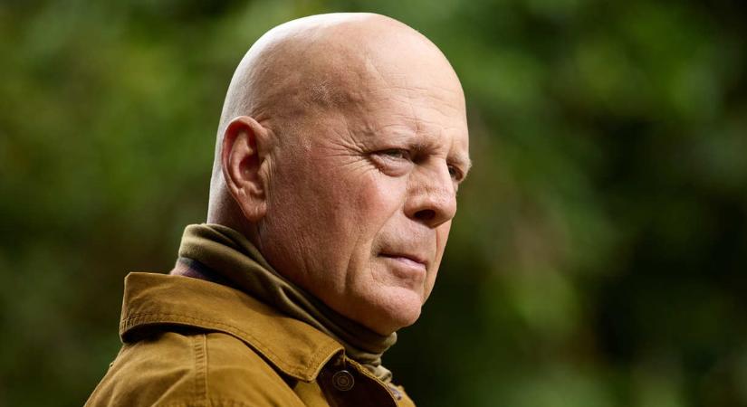 Friss fotók érkeztek a súlyos beteg Bruce Willis-ről – Szívszorító így látni az egykori akciósztárt