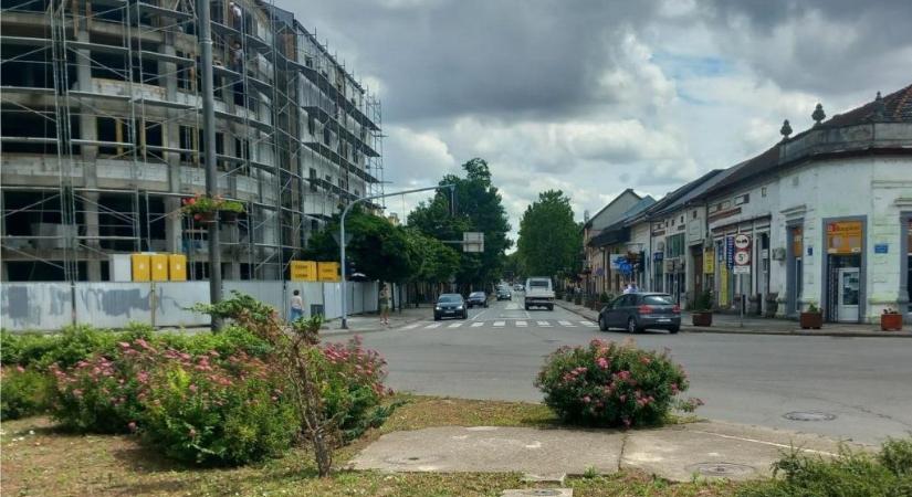 Tizenegy millióval többe kerül, és jövő tavaszra lesz kész a topolyai szálloda felújítása