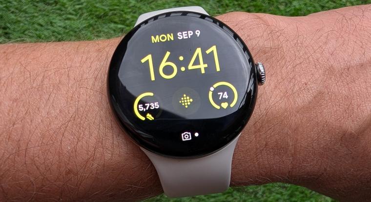 Google Pixel Watch 3 teszt – amikor az órád mondja meg, hogy kivagy