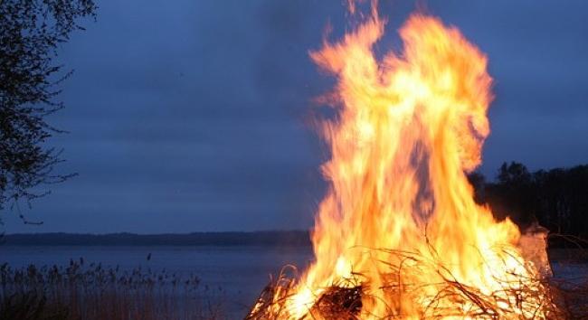 Két megyében már visszavonták a tűzgyújtási tilalmat