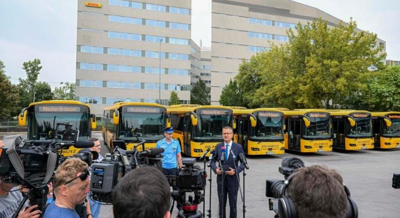 „Legalább tegyék elérhetővé a Röszke–Brüsszel járatot a magyarok számára is!”