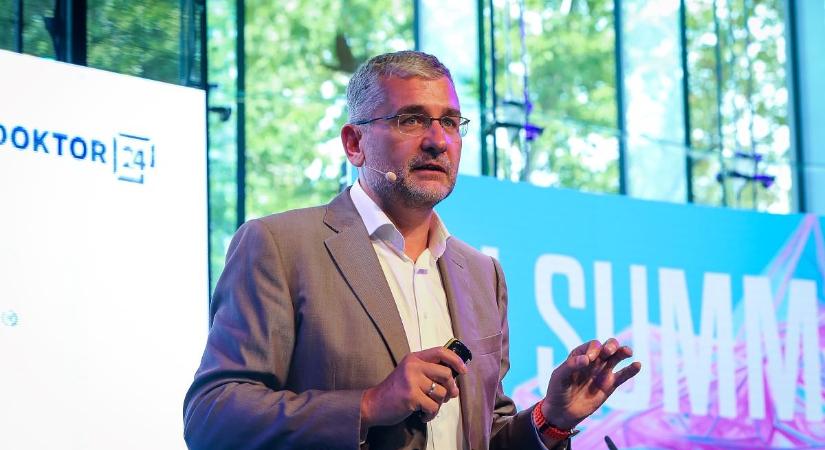 Exkluzív bejelentés az Economx konferenciáján: a Samsunggal kooperál Kóka János