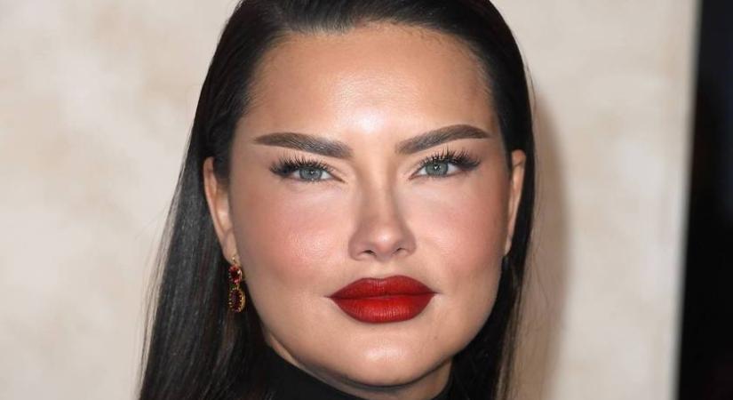 Szülés után a plusz kilói miatt cikizték a gyönyörű modellt: elképesztően lefogyott Adriana Lima