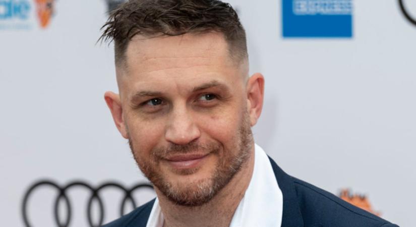 Ez a gyönyörű nő rabolta el Tom Hardy szívét: akkor szerettek egymásba Charlotte-tal, mikor egy szerelmespárt alakítottak