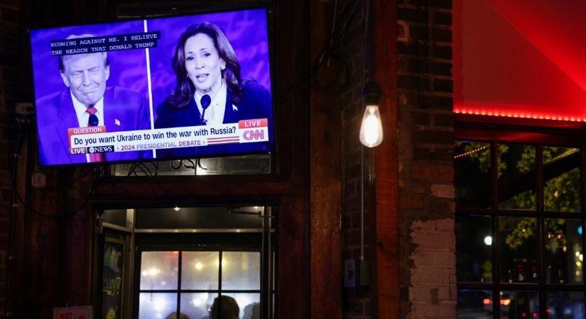 Erős hátszelet kapott Kamala Harris