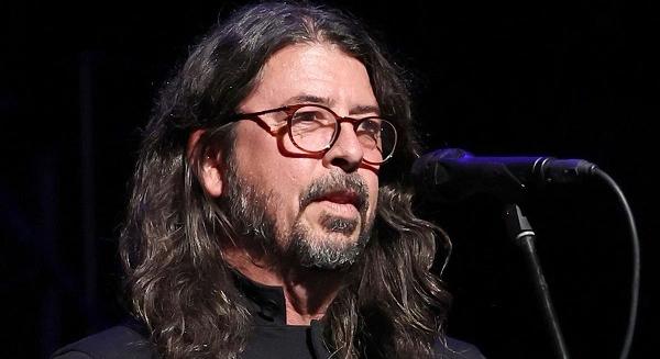 Dave Grohl-nak egy házasságon kívüli kapcsolatából született kislánya