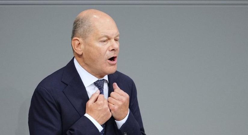 Politikai jövőjét igyekszik menteni Olaf Scholz, tovább szigorítja a migrációt, Orbán Viktor is gratulált