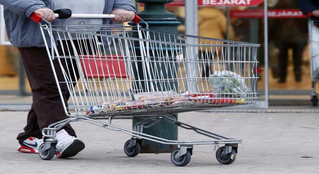 VÁSÁROLJ, MAGYAR! – Vészesen csökken a kiskereskedelmi forgalom