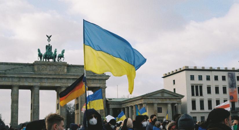 Németország egy hónap alatt csaknem negyedmillió ukránt fosztott meg az ideiglenes védelemtől