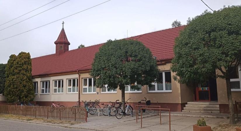 Súlyosan bántalmaztak a társai egy diákot a nagybaracskai iskolában