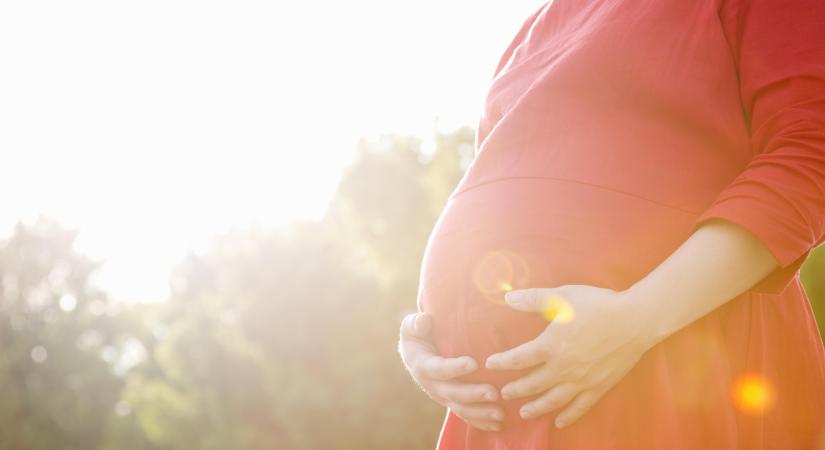 Most érkezett a szenzációs hír! Érkezik a negyedik baba, a hercegné nyilvánosan eseményen mutatta meg a babapocakját