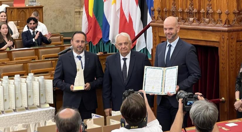 A Zalakarosi Fürdő ismét Érték és Minőség díjat vehetett át Budapesten