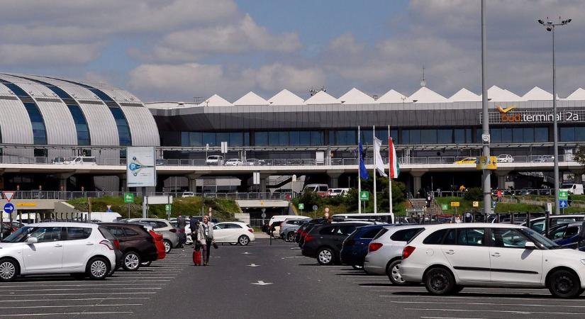 Volt egy kisebb rajtaütés Ferihegyen, rengeteg luxuskarórát foglaltak le a pénzügyőrök