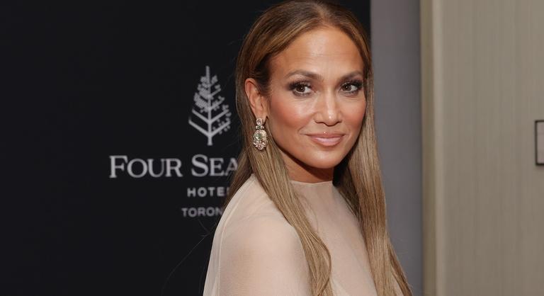 Jennifer Lopez máris leszedette a Ben Affleckkel közös tetoválását