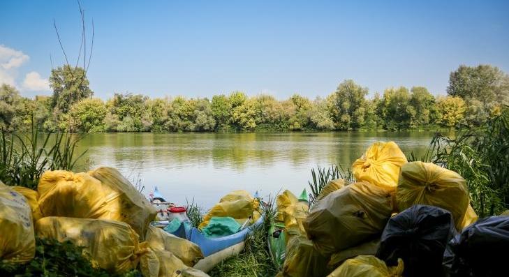 17,5 tonna hulladékot gyűjtöttek a petkalózok 