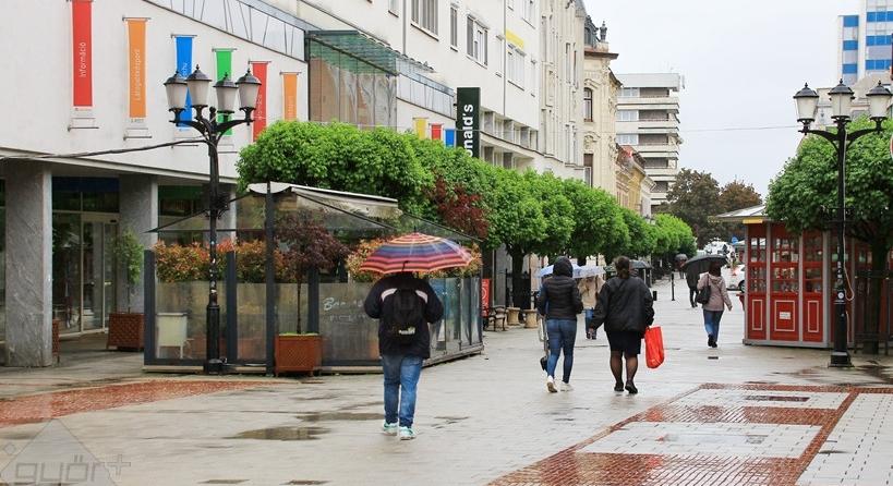 Kiadós esővel, viharos széllel jön a ciklon