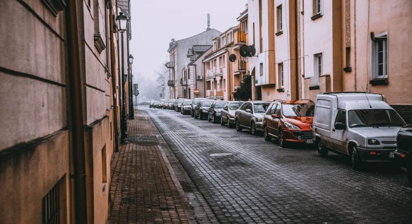 Hogyan befolyásolják a magas kamatlábak a használt autóhitelek piacát?