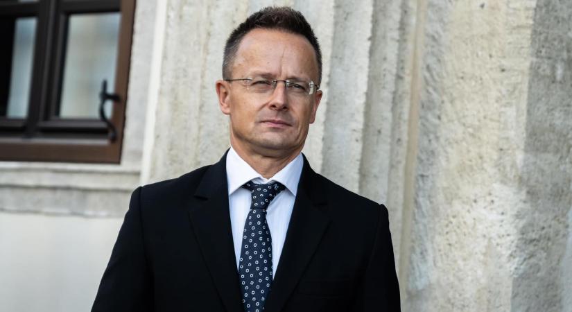 Szijjártó Péter: Az élelmiszerekkel való önellátás képessége létfontosságú kérdés