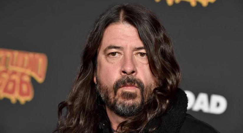 A pornóoldalt működtető nővel csalhatta feleségét a zenész: egyre nagyobb a botrány Dave Grohl körül