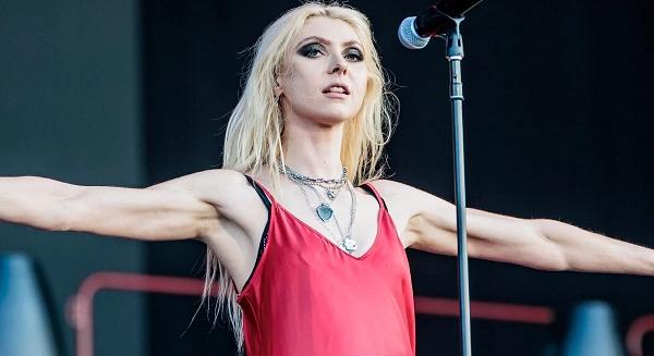 A New York-i divathéten mutatta meg izmait a The Pretty Reckless énekesnője