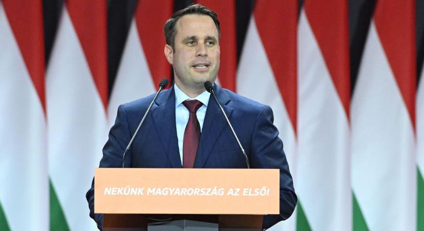 Dömötör Csaba veszi át Győrffy Balázs mandátumát az Európai Parlamentben