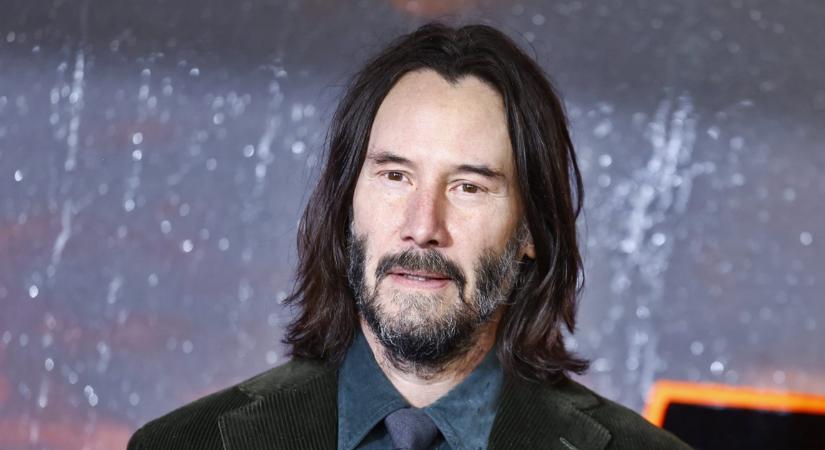 A rendőrök egy eltűnt lányt kerestek – Helyette Keanu Reeves-t találták meg