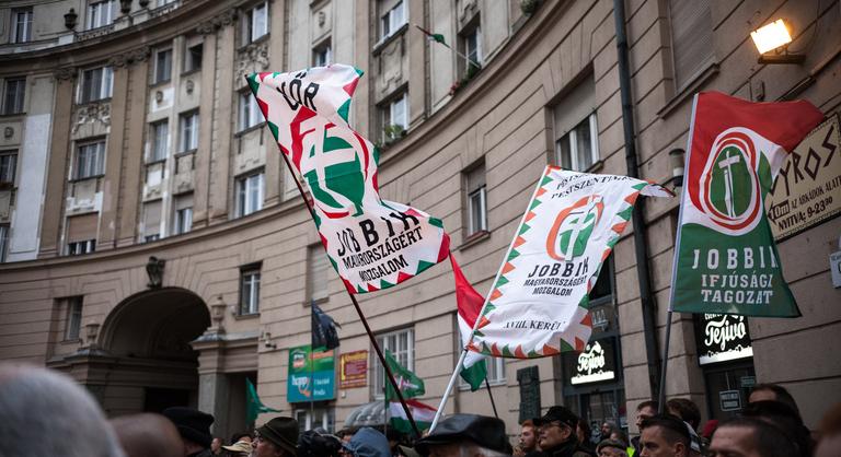 Ismét pártelnökké választották Vona Gábort, közben új nevet kapott a Jobbik