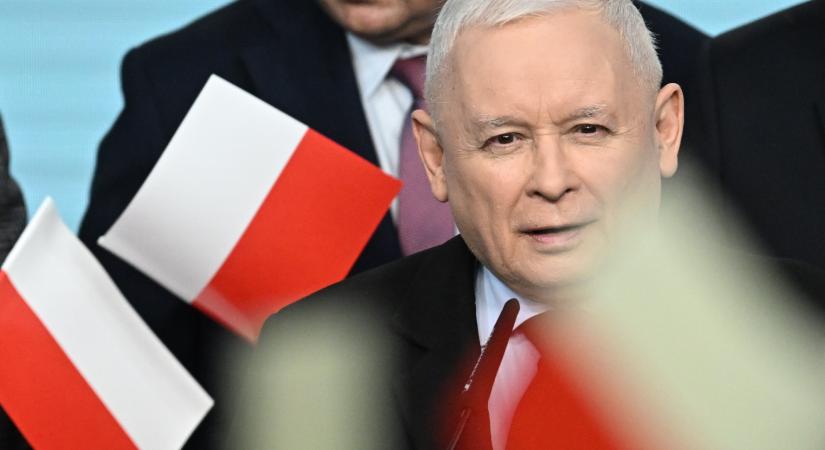 Jaroslaw Kaczynski: Nemet mondunk a migránsok áthelyezésére