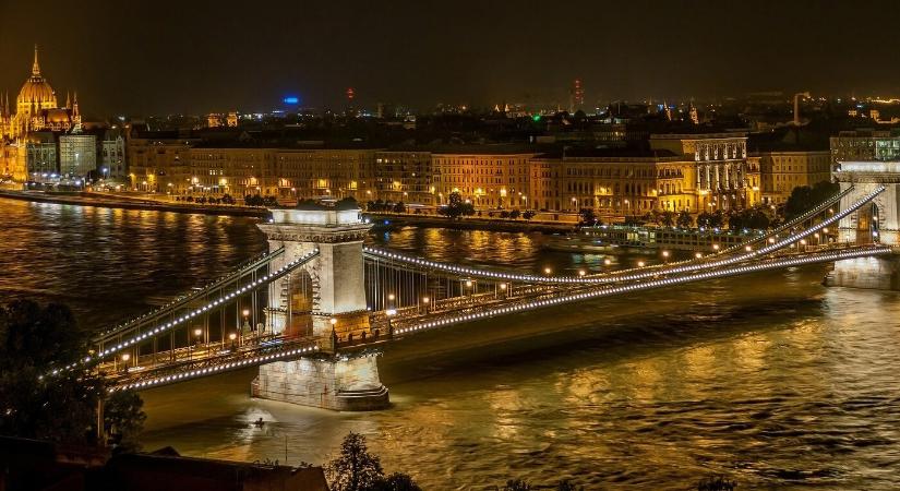 Hétfőtől harmadfokúra emelkedik az árvízvédelmi készültség Budapesten