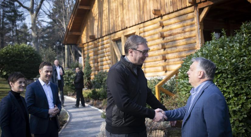 75 napos kötelező sorkatonai szolgálatot vezetnének be Szerbiában