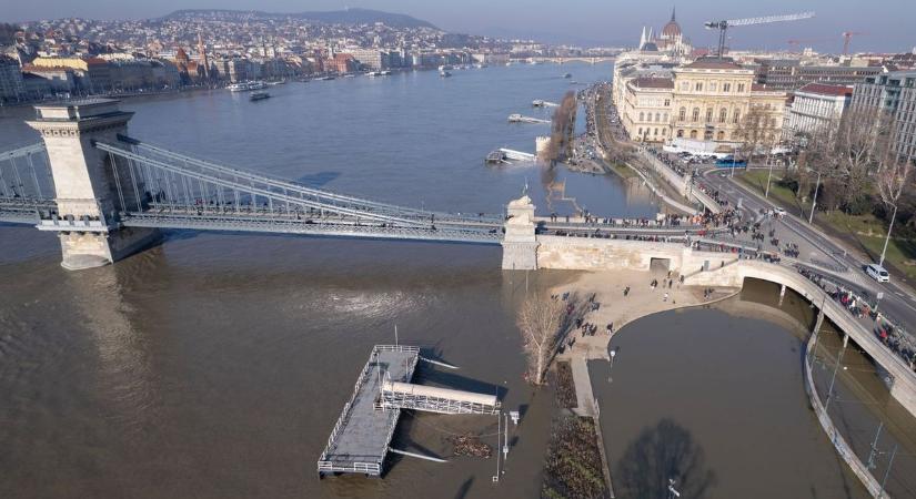 Soha nem látott küzdelem előtt a vízügy, de felkészültek az árhullámra