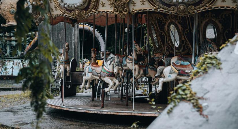 Mintha Csernobilban járnánk: hátborzongató vidámparkra bukkantak Magyarországon – videó