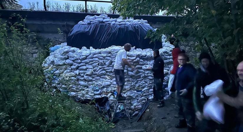 Minden vármegyében operatív törzs alakult, ezek koordinálják az árvízi felkészülést