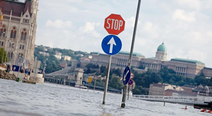 Figyelmeztet az OVF-szóvivő: rekordközeli vízmennyiség fog érkezni a Dunán