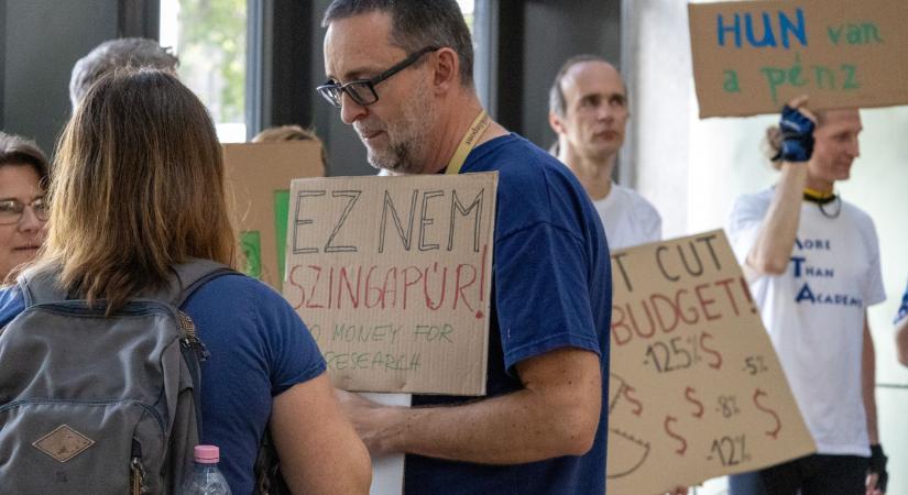 Se pénz, se presztízs, se pozitív kilátások: a fiatal kutatók közel negyven százalékát negatívan érinti az uniós kutatási források befagyasztása