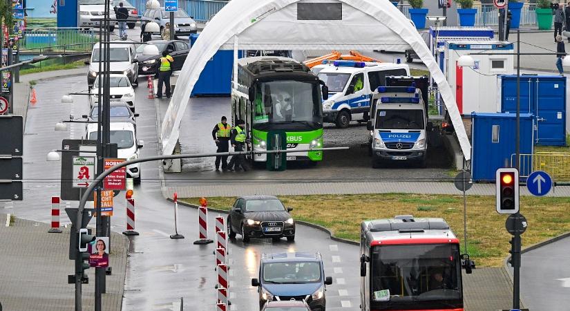 Lebénulhat a lakosság ellátása, késnek az ingázó munkavállalók