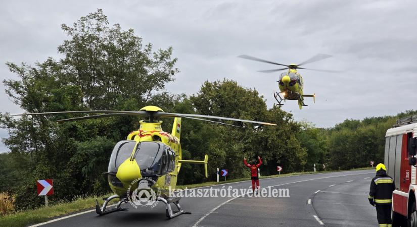 Két mentőhelikoptert is küldtek a Pogányszentpéternél történt balesethez