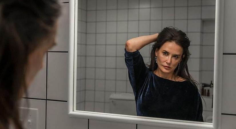 Imádja a közönség Demi Moore testhorrorját