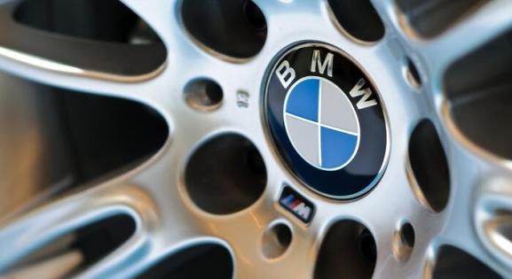 Magyar alkatrészek miatt hívhattak vissza 1,5 millió BMW-t