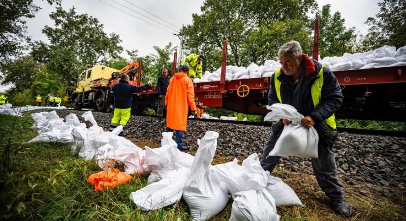 Nem okoz gondot a vasúti közlekedésben az árvíz