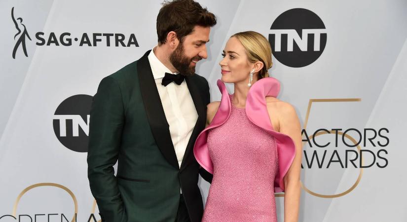 Íme a 121 legjobb pillanat, amikor Emily Blunt és John Krasinski bizonyítják, hogy a szerelem igenis létezik