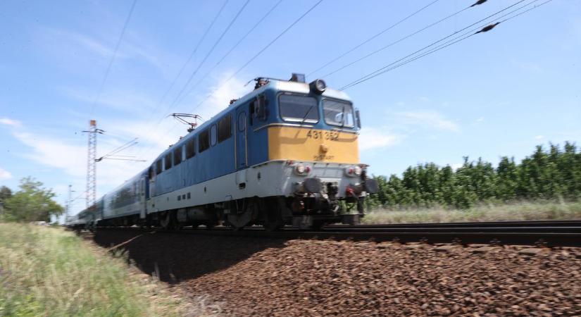 Tűz ütött ki az egyik InterCity-n