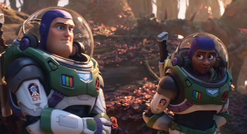 A Disney fejesei állítólag a leszbikus puszit okolják a Lightyear csúfos bukásáért, ami miatt a Pixar visszavett az Agymanók 2. LMBTQ-tartalmából is