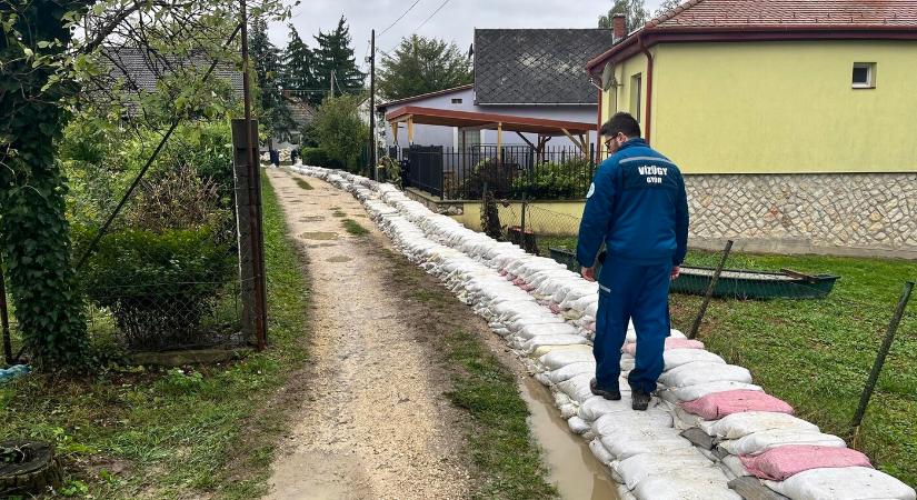 FOTÓK: A Szigetközbe lassan megérkezik az árvíz