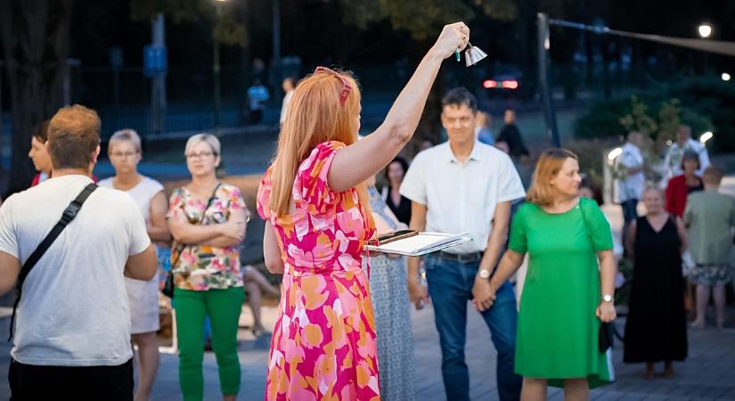 „Mintha egy egész éves színházi fesztivált csinálnánk Debrecenben”