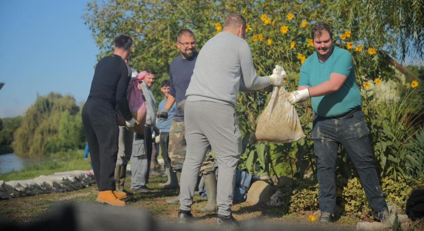 Levágják az árhullámot Mosonmagyaróvárnál - harmadfokú a készültség