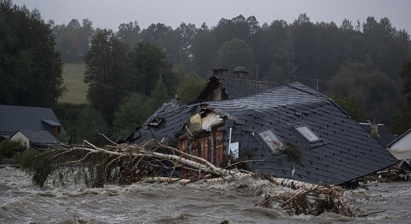 Újabb áldozat, a választásokat is befolyásolhatja az árvíz